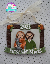 Load image into Gallery viewer, BESTSELLING Framed Family Portrait Ornament