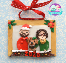 Load image into Gallery viewer, BESTSELLING Framed Family Portrait Ornament