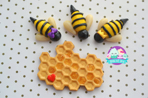 Honeycomb and Bee Magnet Sets