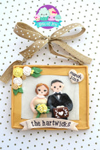 Load image into Gallery viewer, BESTSELLING Framed Family Portrait Ornament