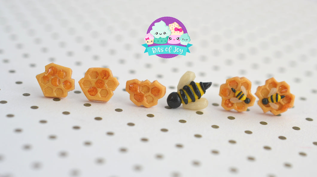Honeycomb bee studs